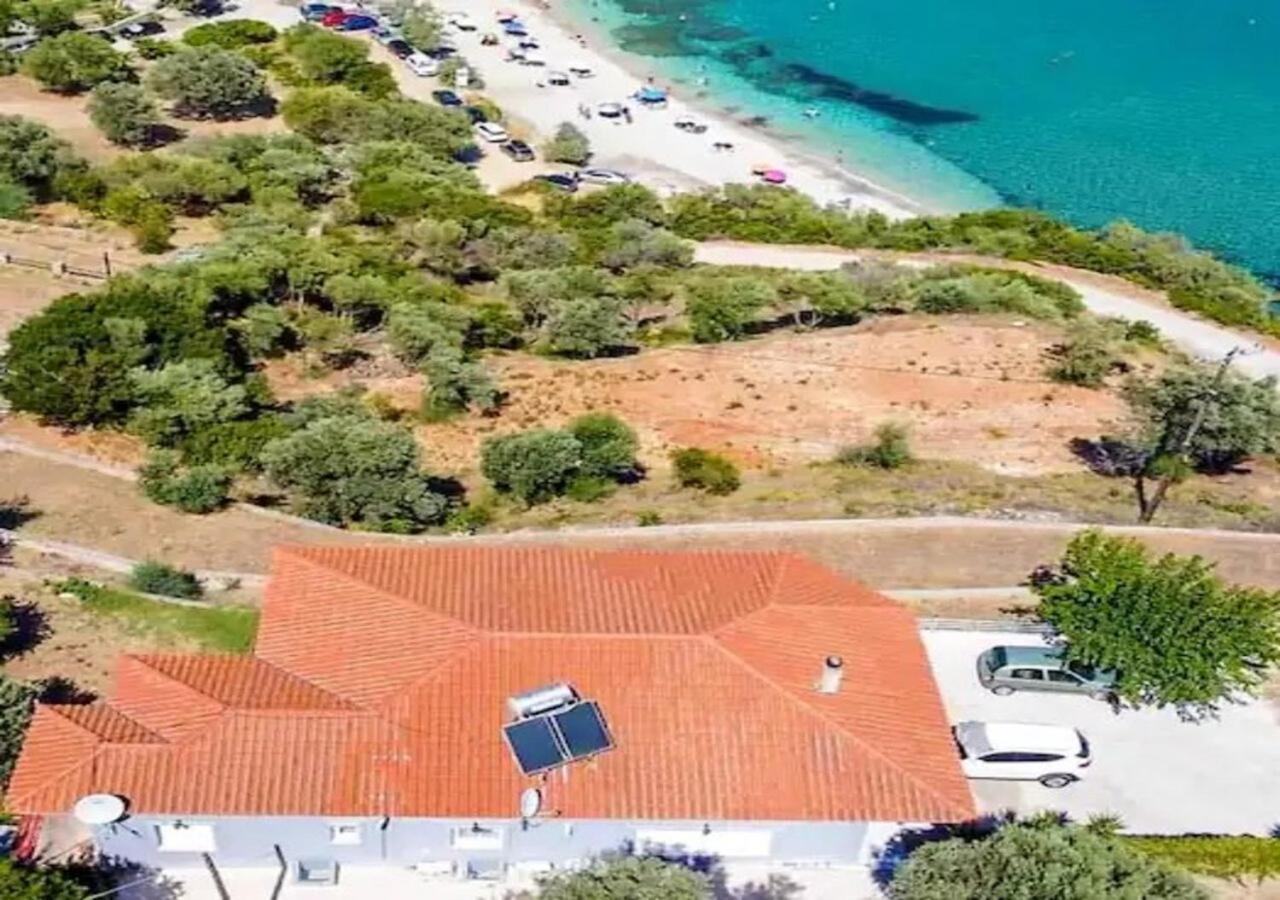 Aegean Beachfront Petriaí Exterior foto