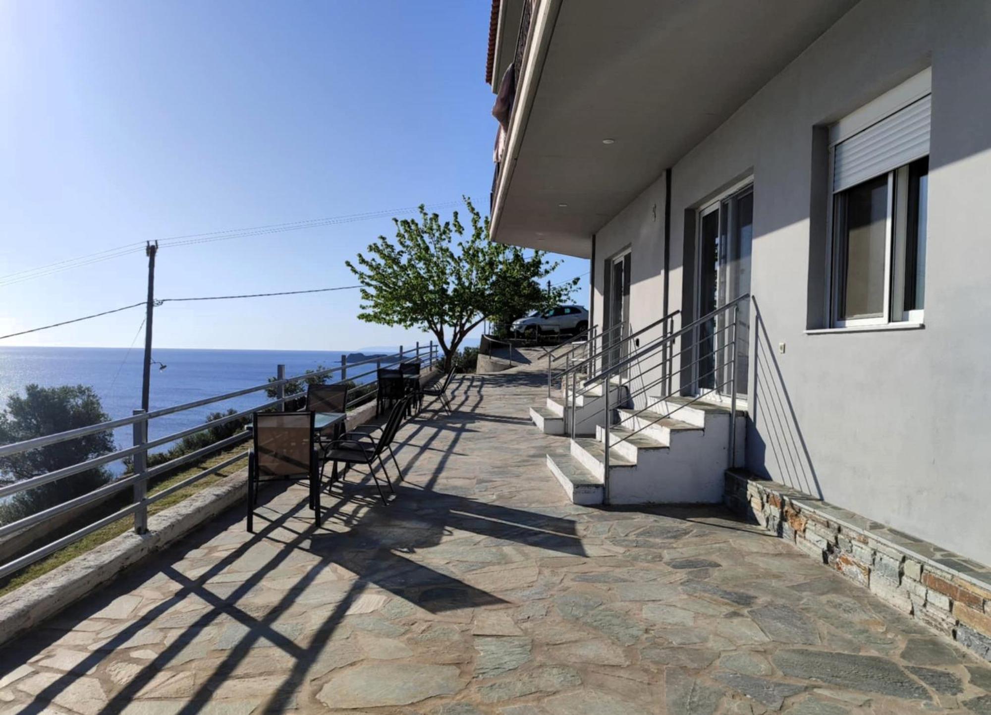 Aegean Beachfront Petriaí Exterior foto